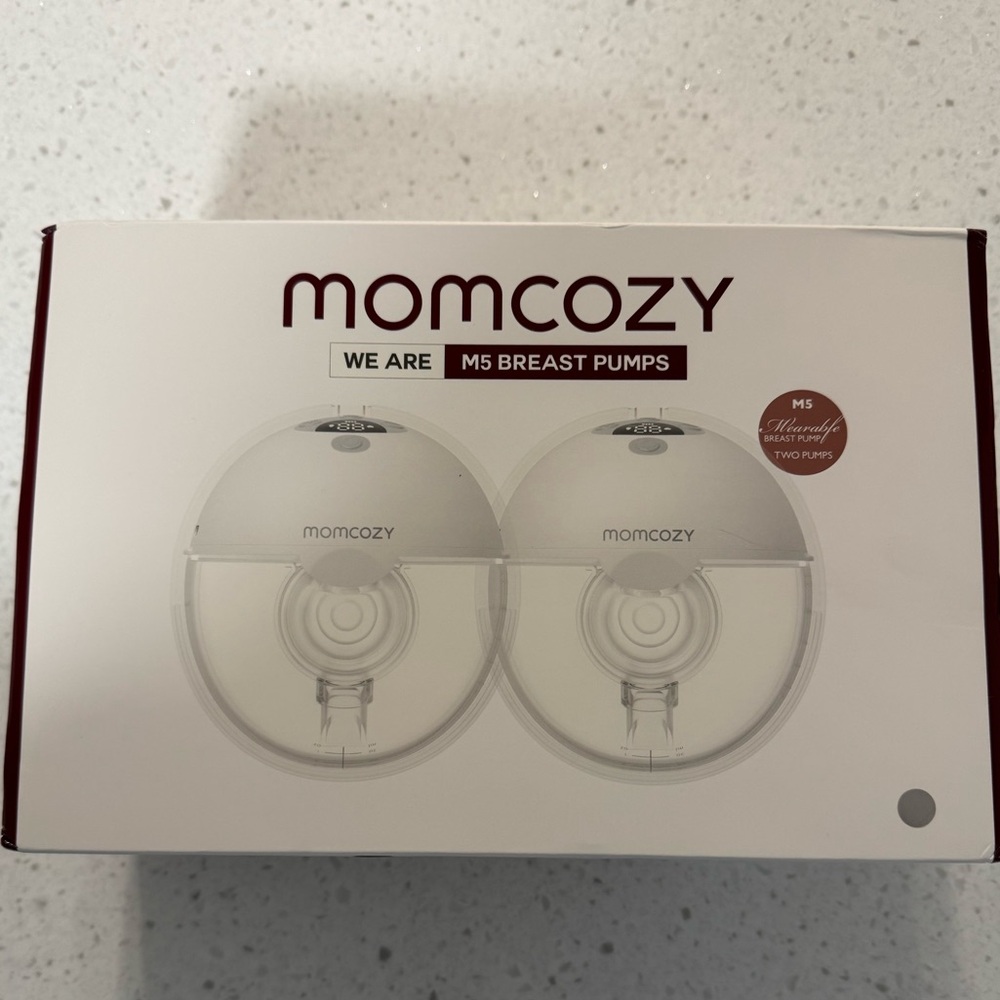 Momcozy M5 Breast Pump NEW